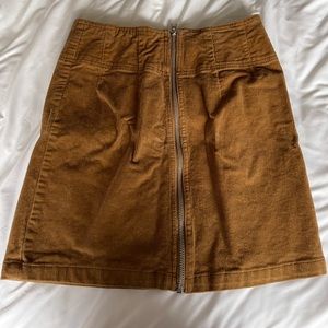 corduroy skirt. size small. never worn